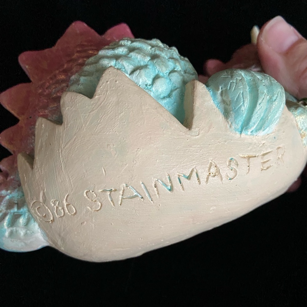 🖤 Stain Master ‘86 Baby Dragon in Egg Shell Figurine - Picture 5 of 13